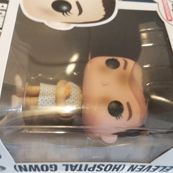 Funko Pop Television: Stranger Things 511-Eleven Hospital Gown Collectible Fig. - Picture 3 of 9